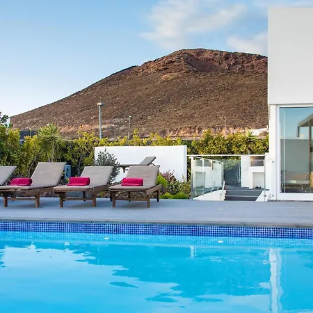 Villas Deluxe Villa *